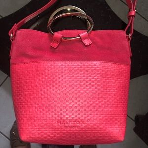 Adorable Coral Halston Heritage crossbody